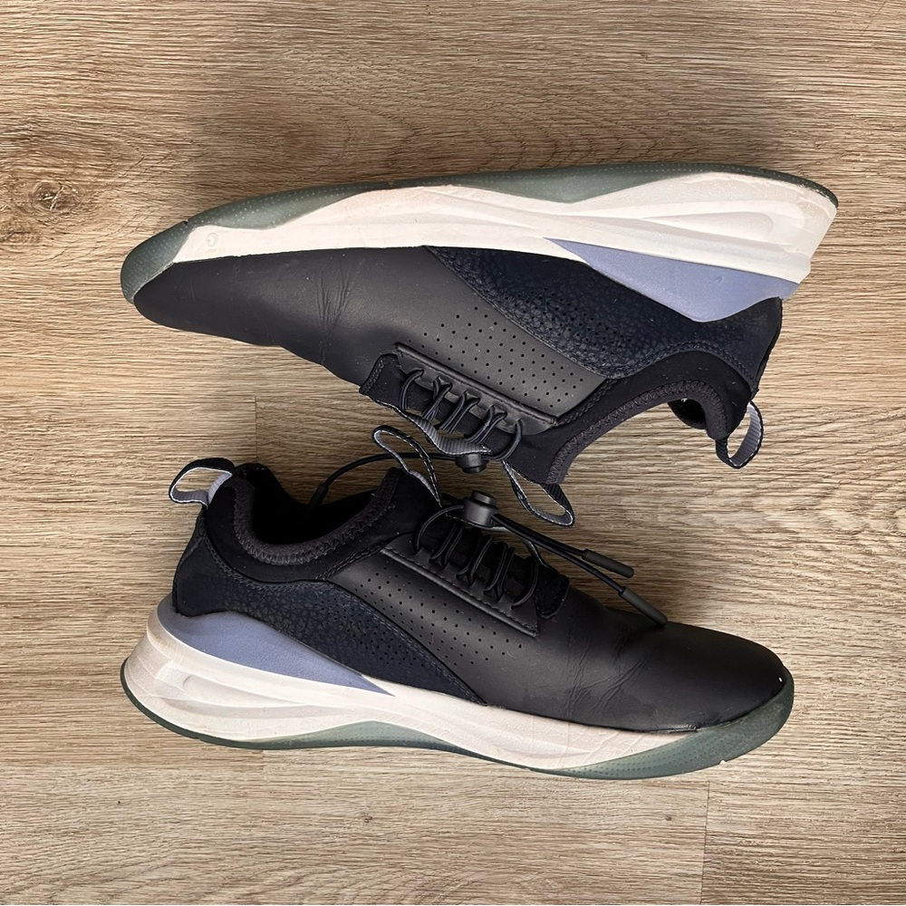 Women’s Clove Sneakers